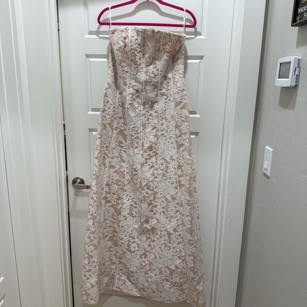 Lulu’s NWT Hold My Heart Forever White Embroidered Strapless Maxi Dress Bride - Picture 4 of 13